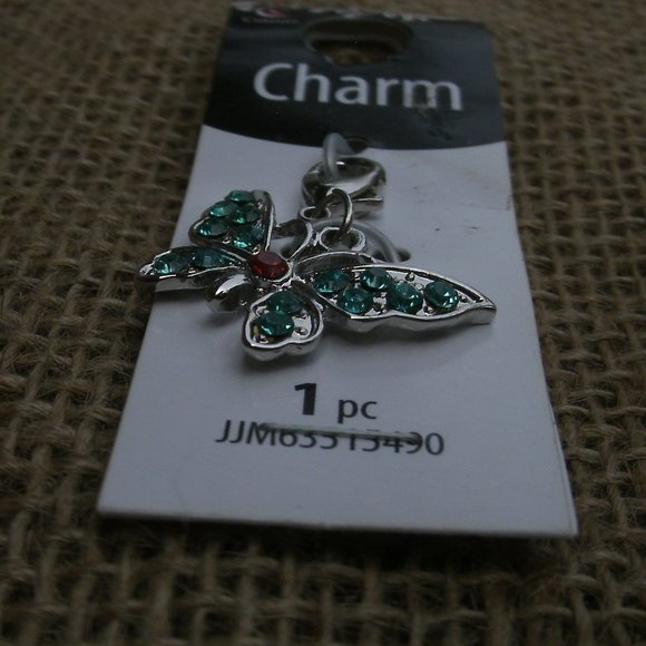 Butterfly Charm with Sets Lobster Clasp - Picture 5 of 10
